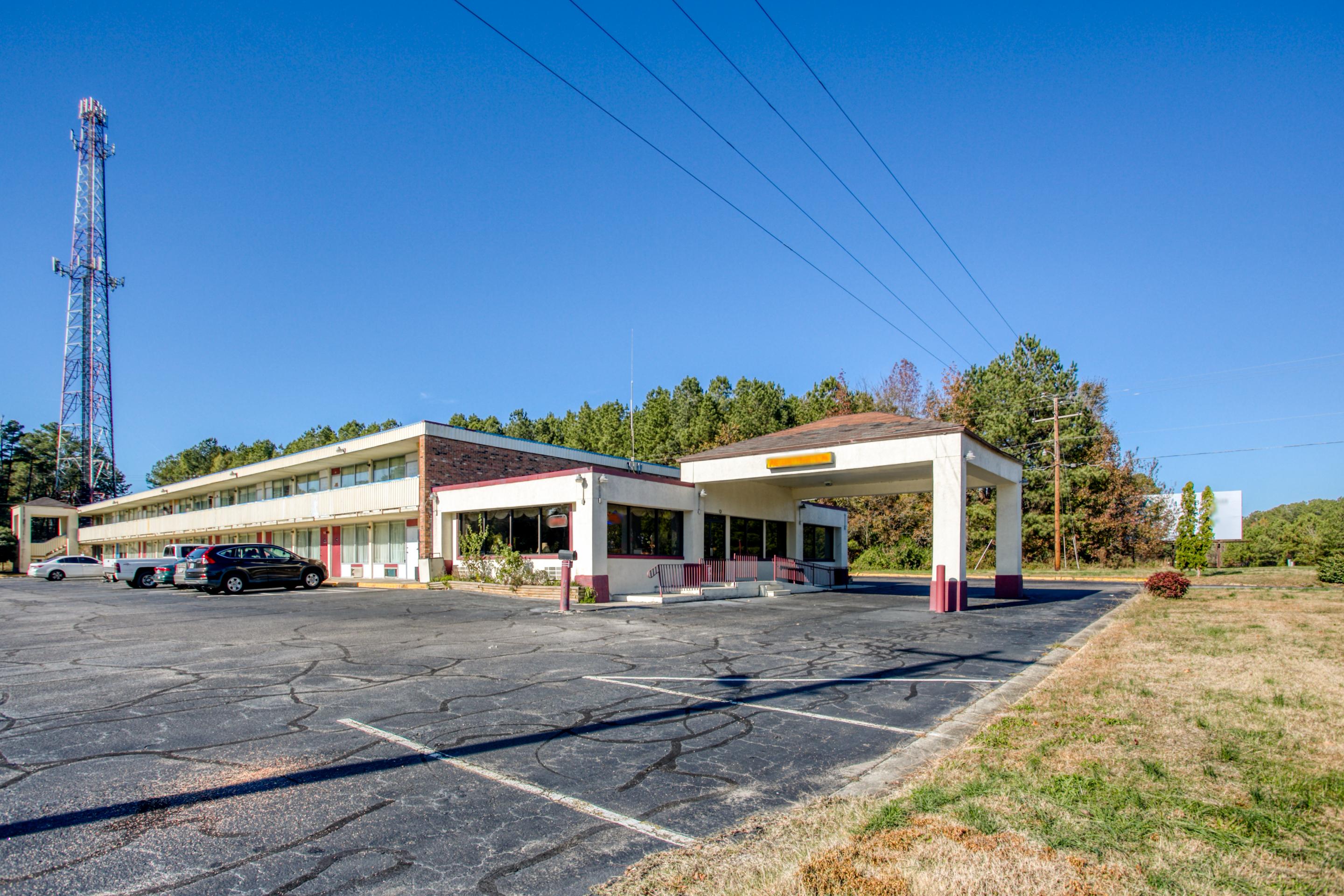 Oyo Petersburg Va - 2* Templeton